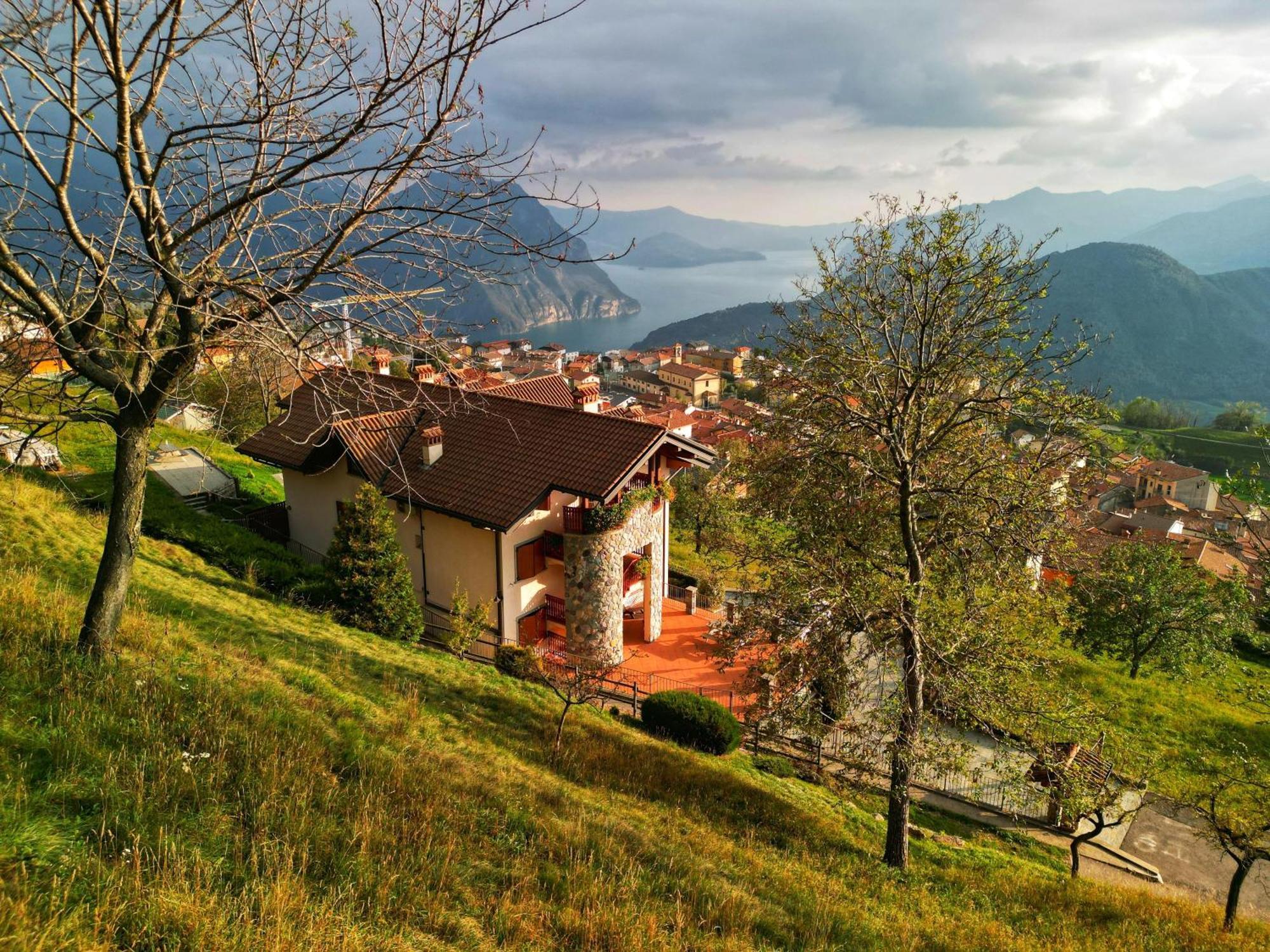 Bossico Home Iseo Lake מראה חיצוני תמונה