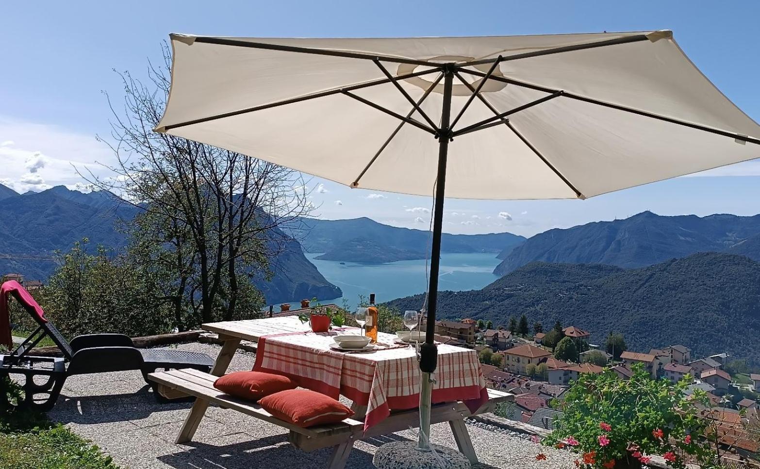 Bossico Home Iseo Lake מראה חיצוני תמונה