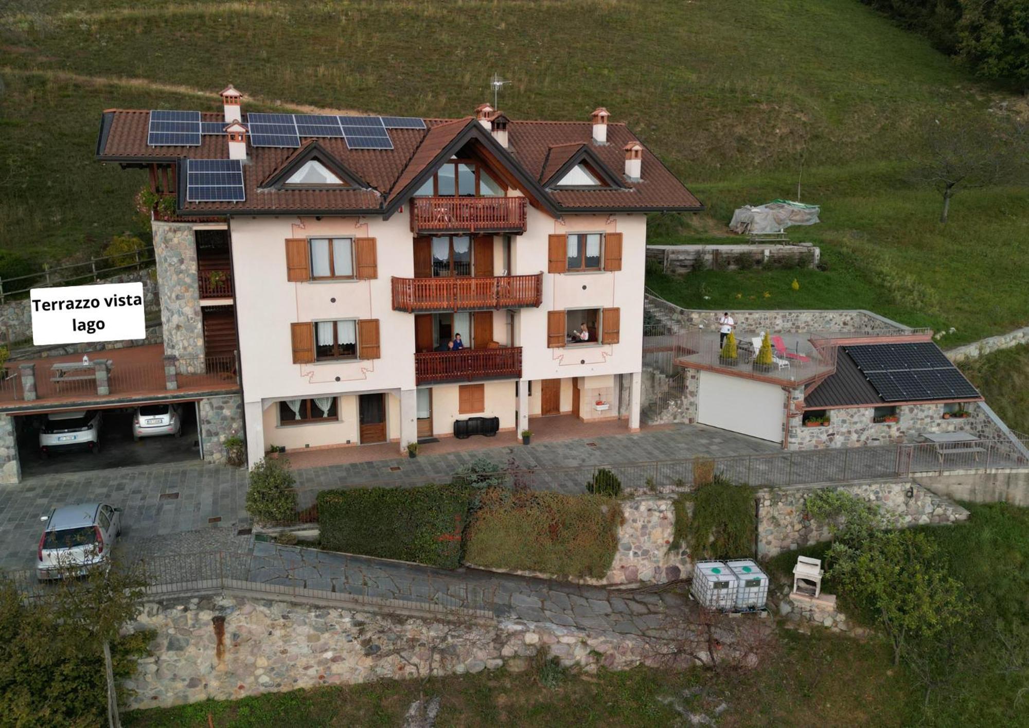 Bossico Home Iseo Lake מראה חיצוני תמונה